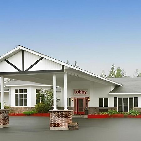 Econo Lodge Lakeshore Manistique Exterior foto